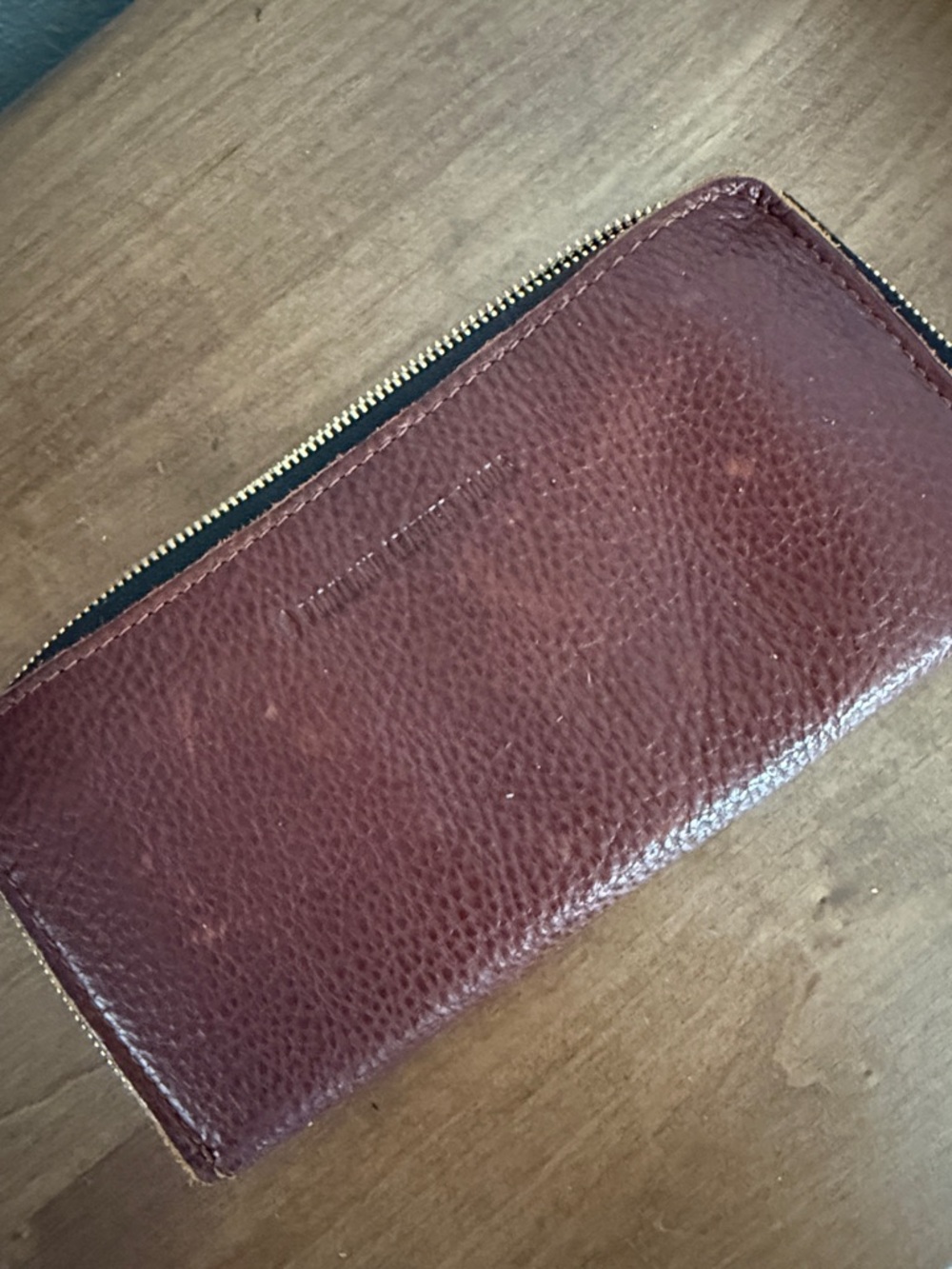 Portland Leather Zip Wallet in Burgundy